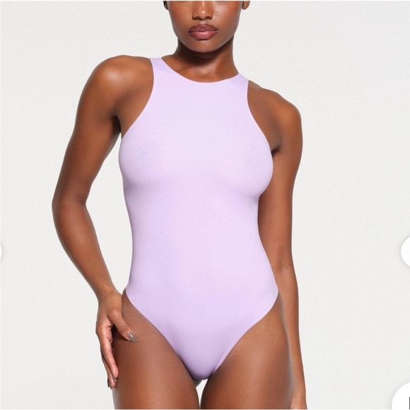 SKIMS Tops - NWT SKIMS Fits Everybody High Neck Bodysuit in Sugar Plum *Limited Ed* Size M
